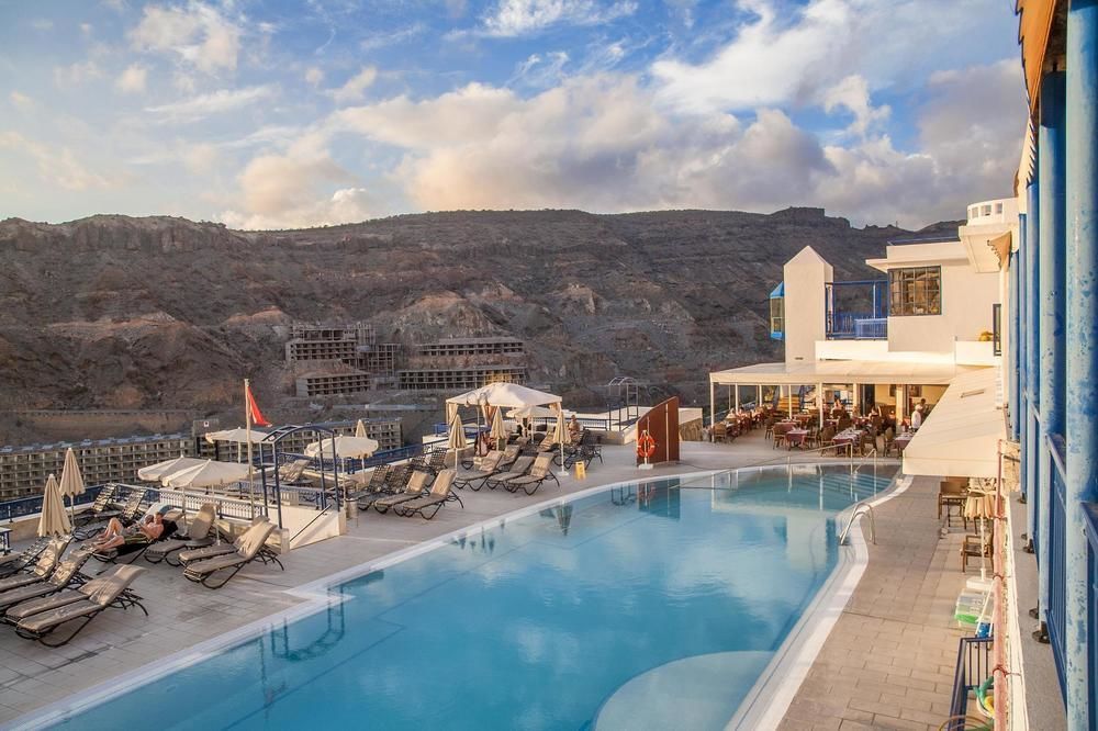 タウリト Club Cala Blancaアパートホテル エクステリア 写真